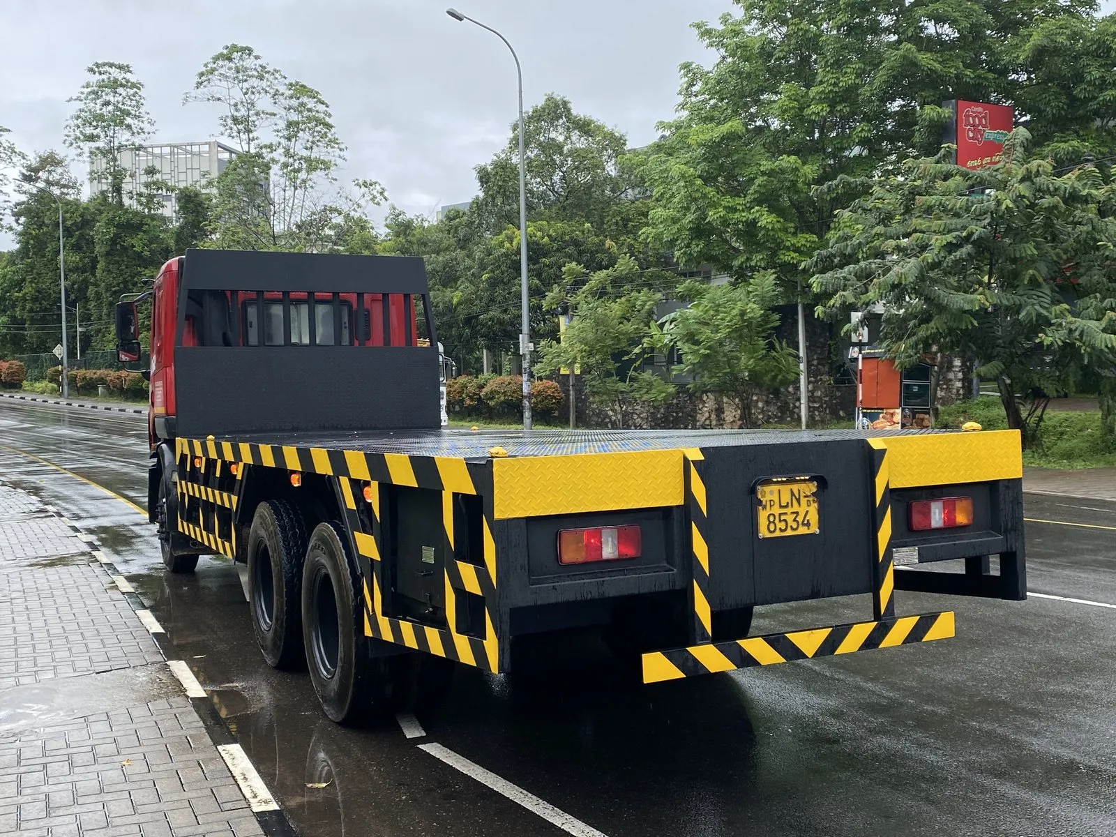 TATA Prime 10-Wheel full flatbed body for David Pieris
