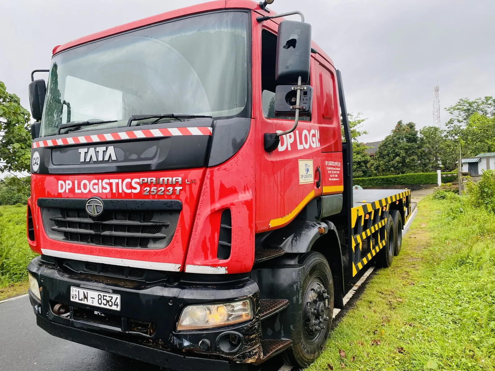TATA Prime flatbed body — side view